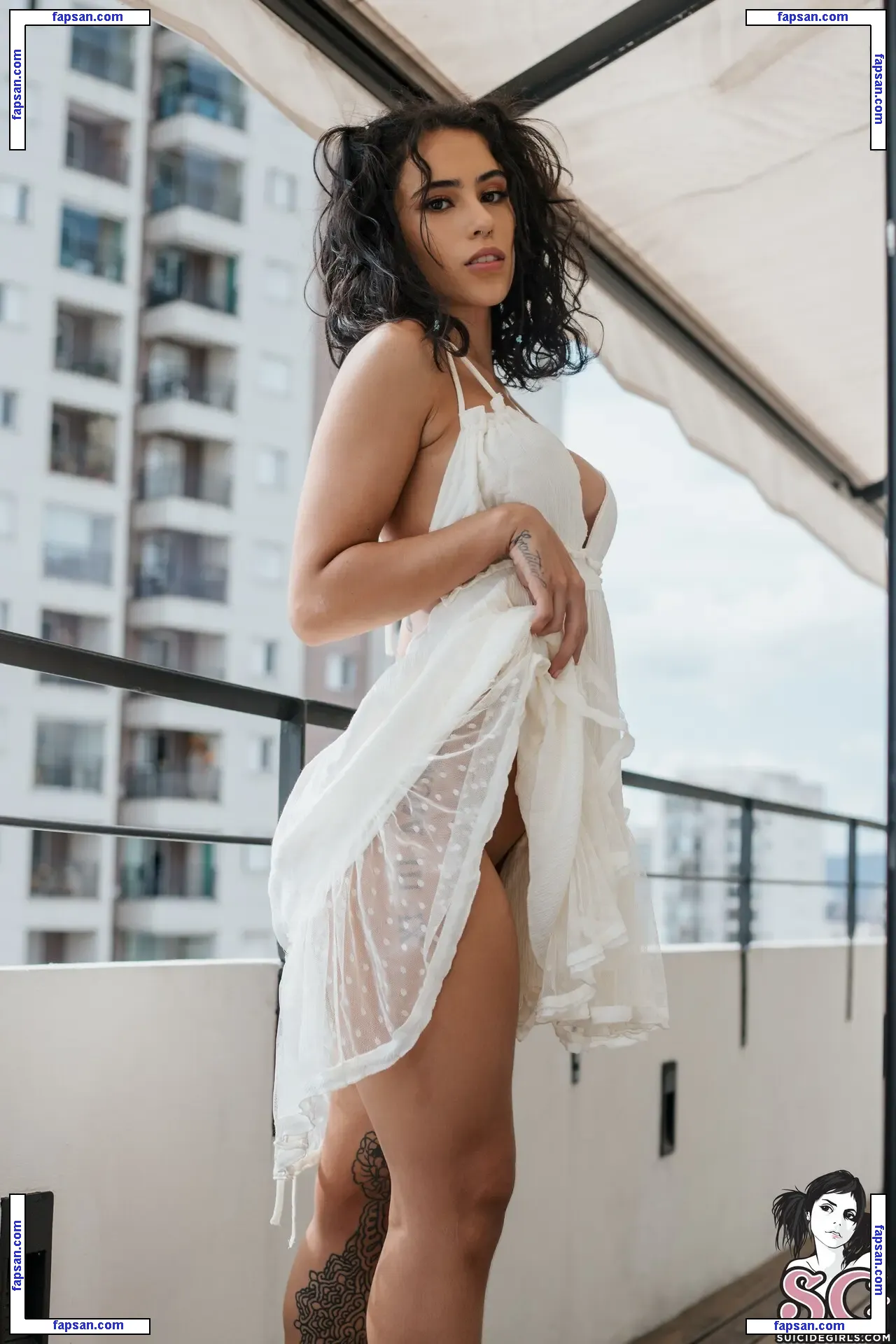 Bunnysaray nude photo #0046 from OnlyFans