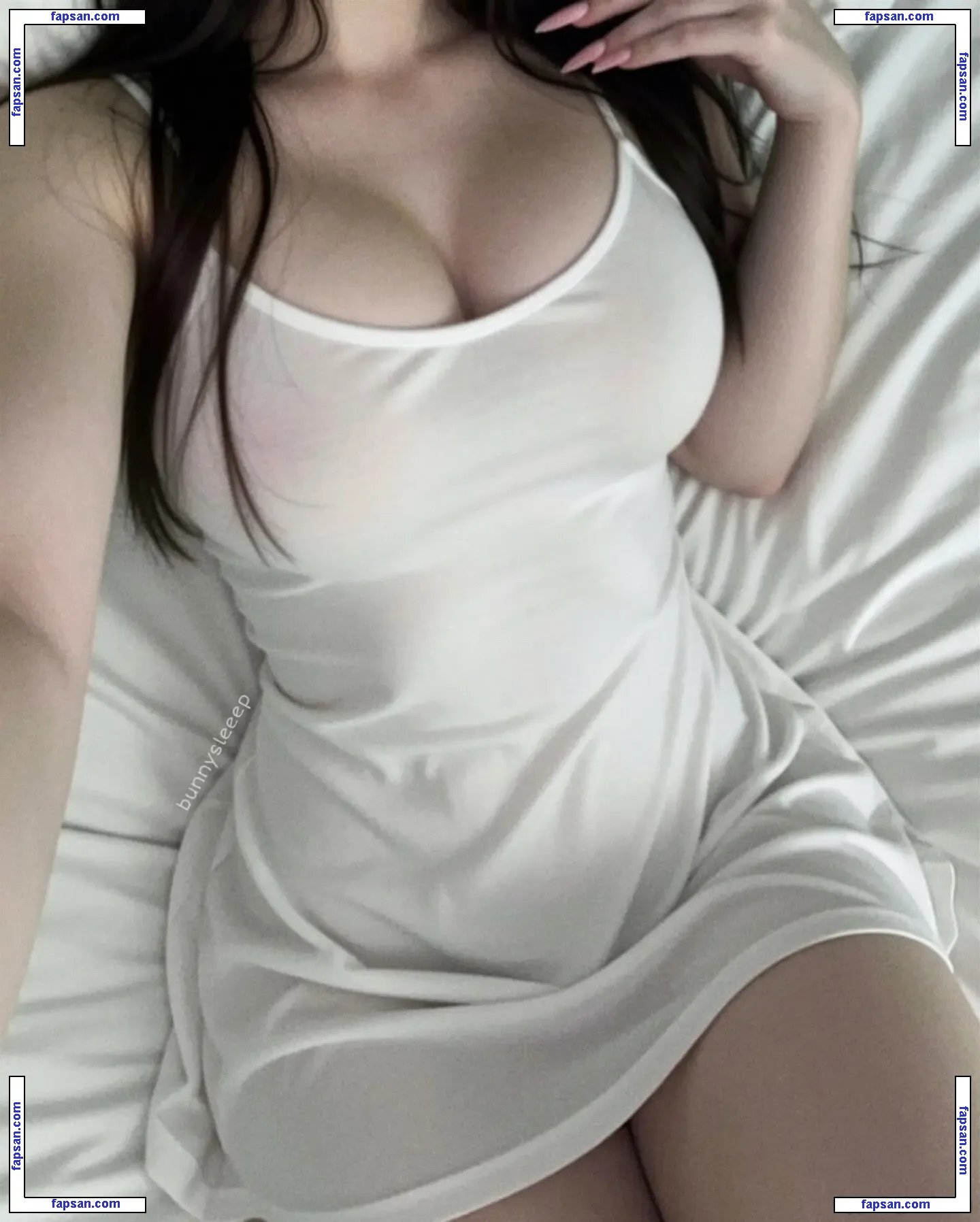 bunnysleeep nude photo #0002 from OnlyFans