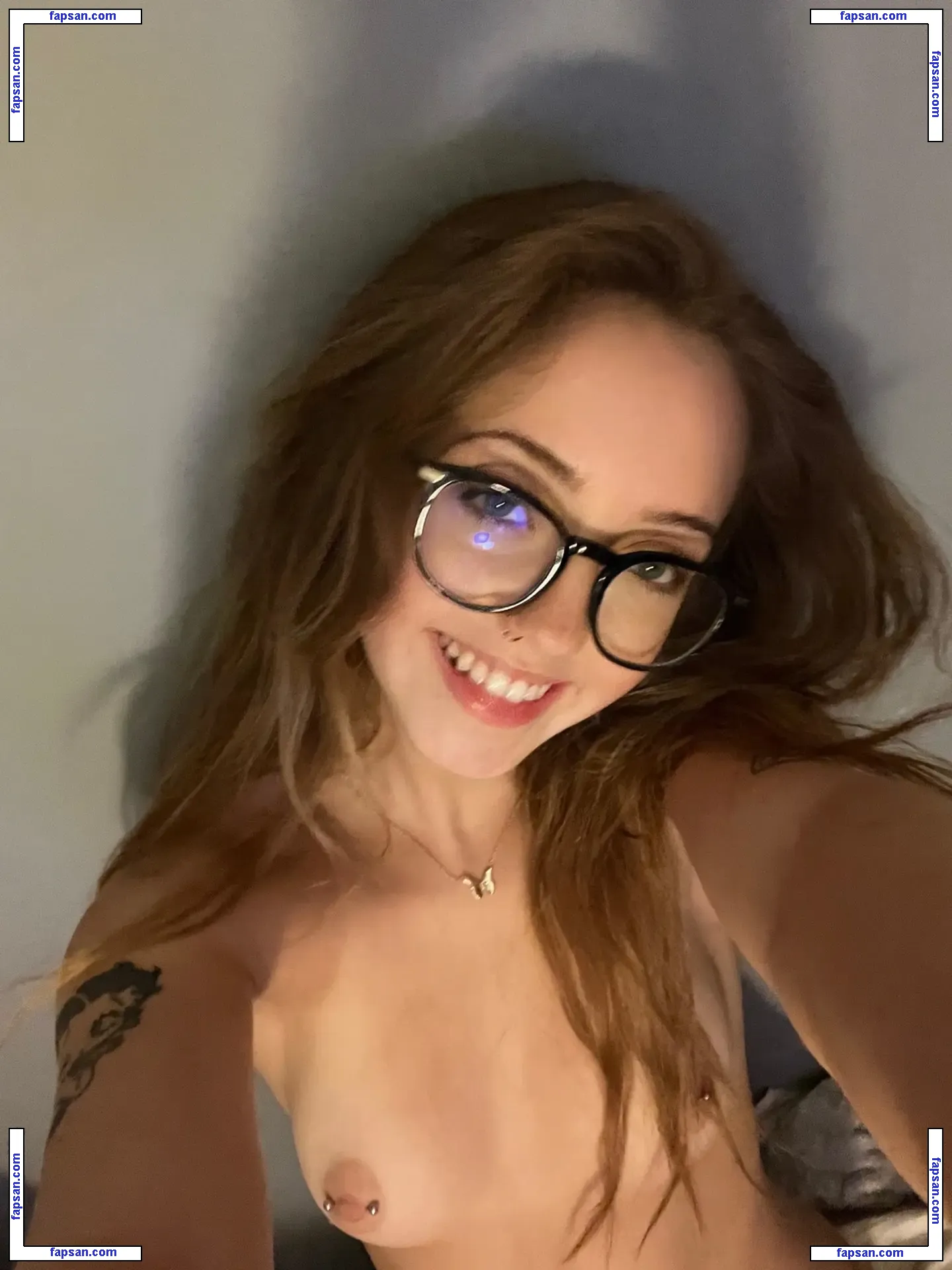 bussdownbella nude photo #0004 from OnlyFans