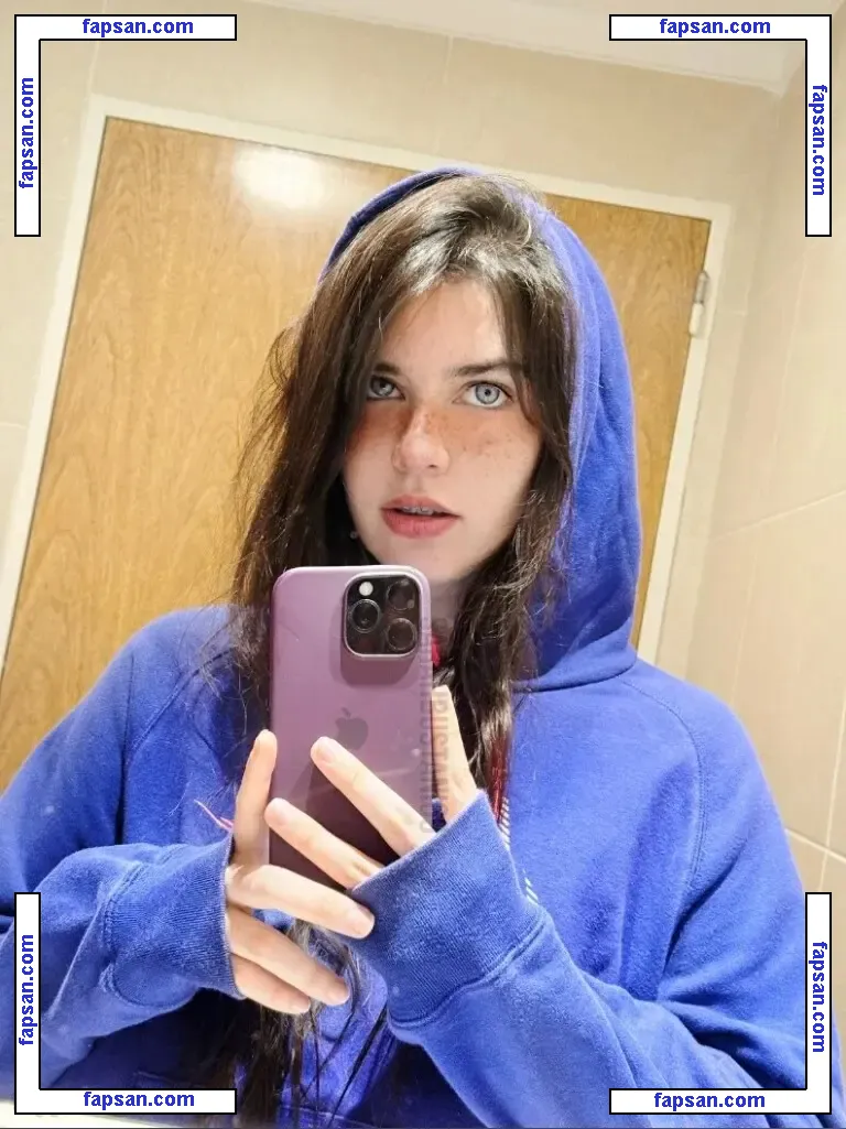 Bustani Sara голая фото #0009 с Онлифанс