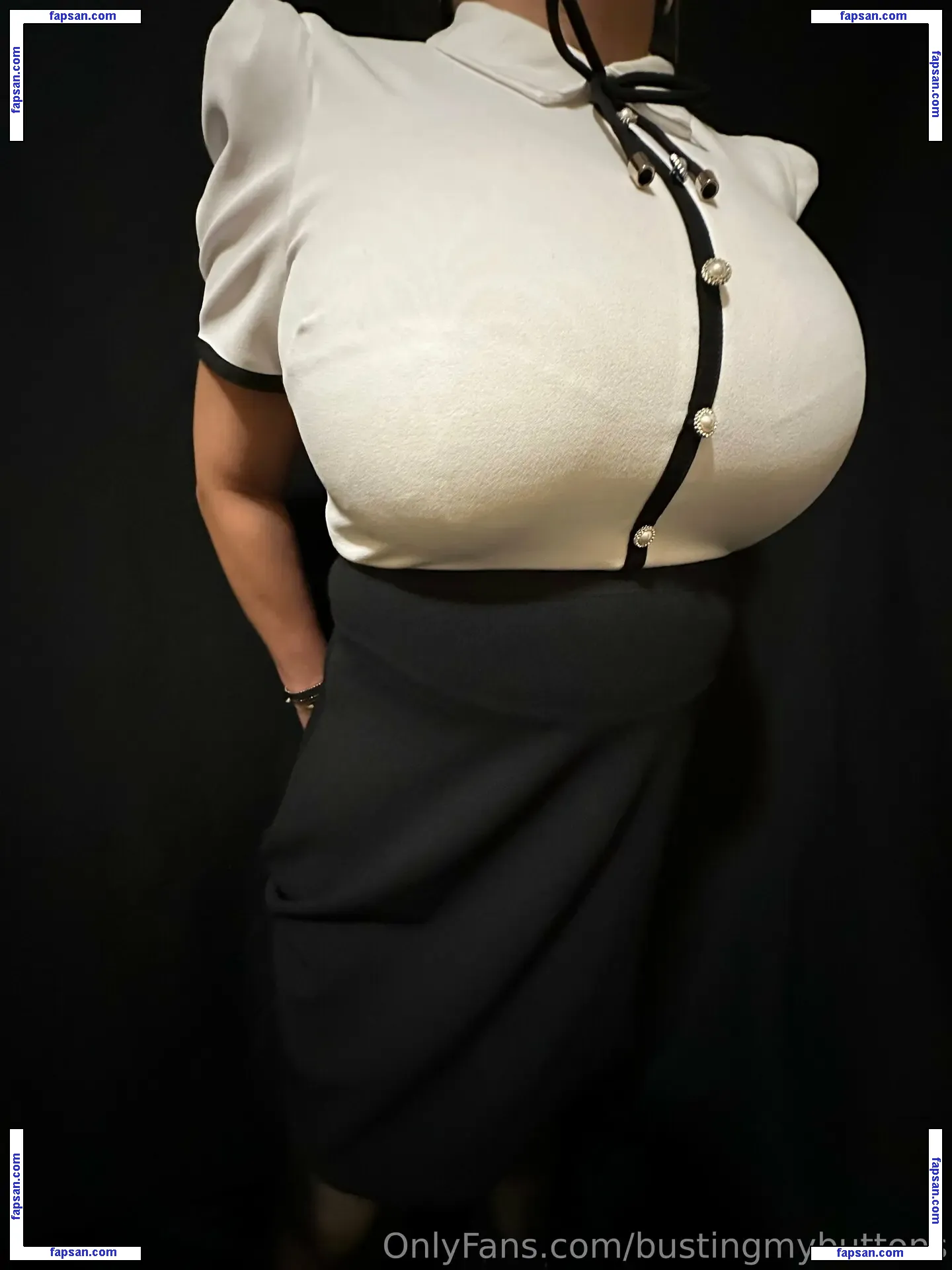 BustingMyButtons голая фото #0068 с Онлифанс