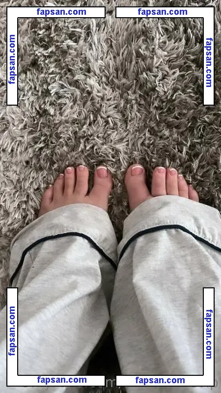 Busty Sophie голая фото #0001 с Онлифанс