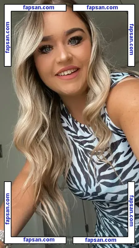 Busty Sophie голая фото #0013 с Онлифанс