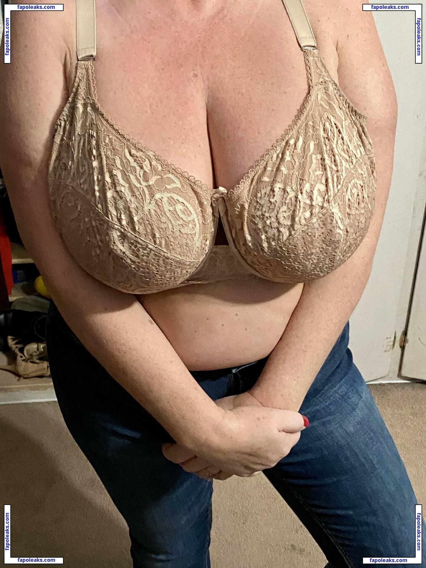 Busty38HH / busty.38hh nude photo #0046 from OnlyFans