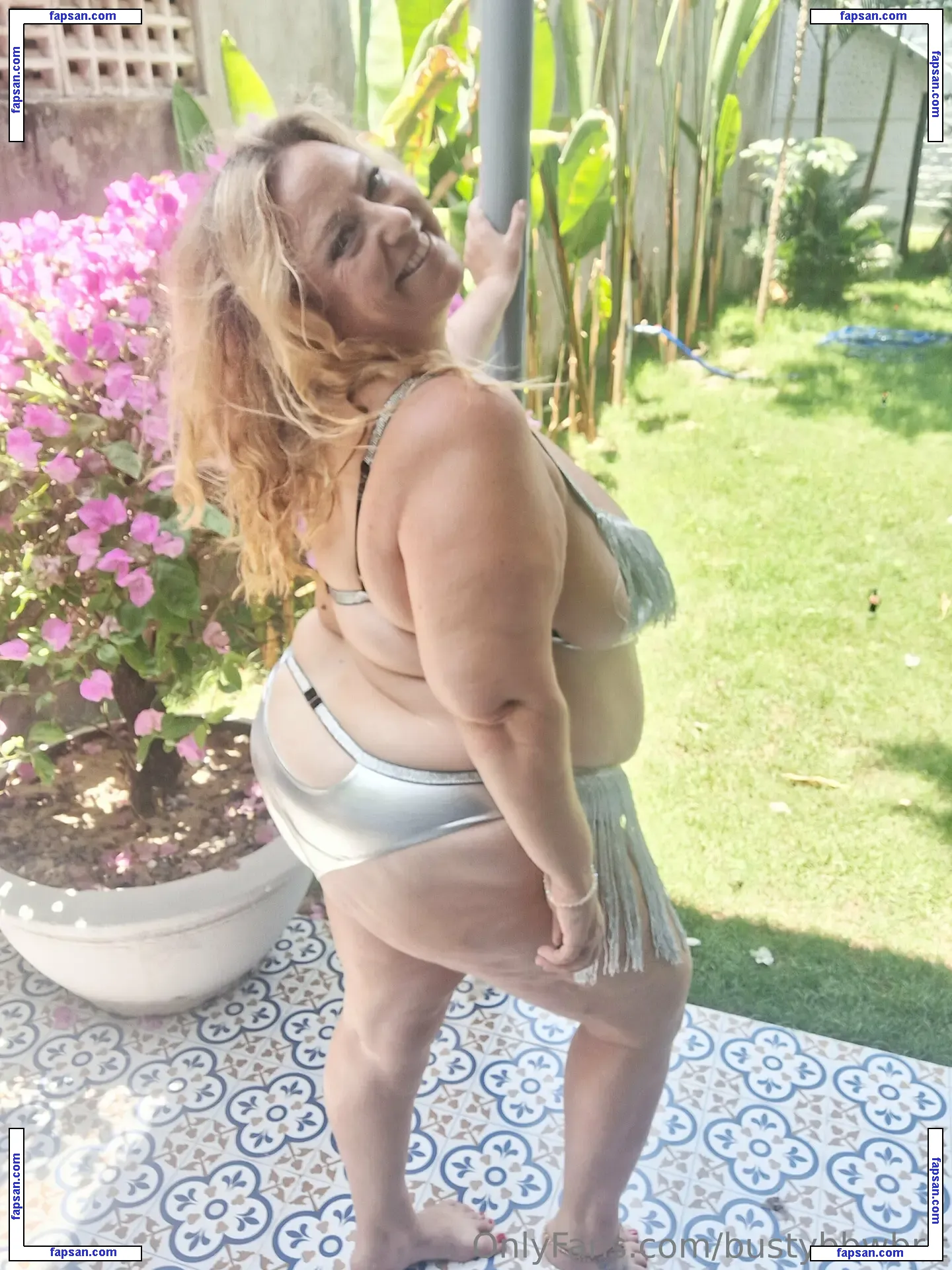 bustybbwbrit nude photo #0080 from OnlyFans