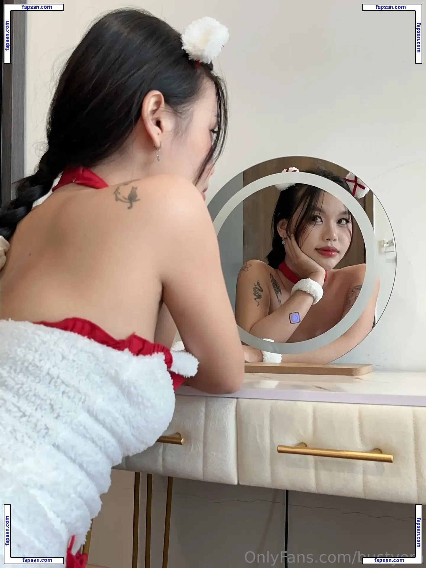 bustyem nude photo #0005 from OnlyFans