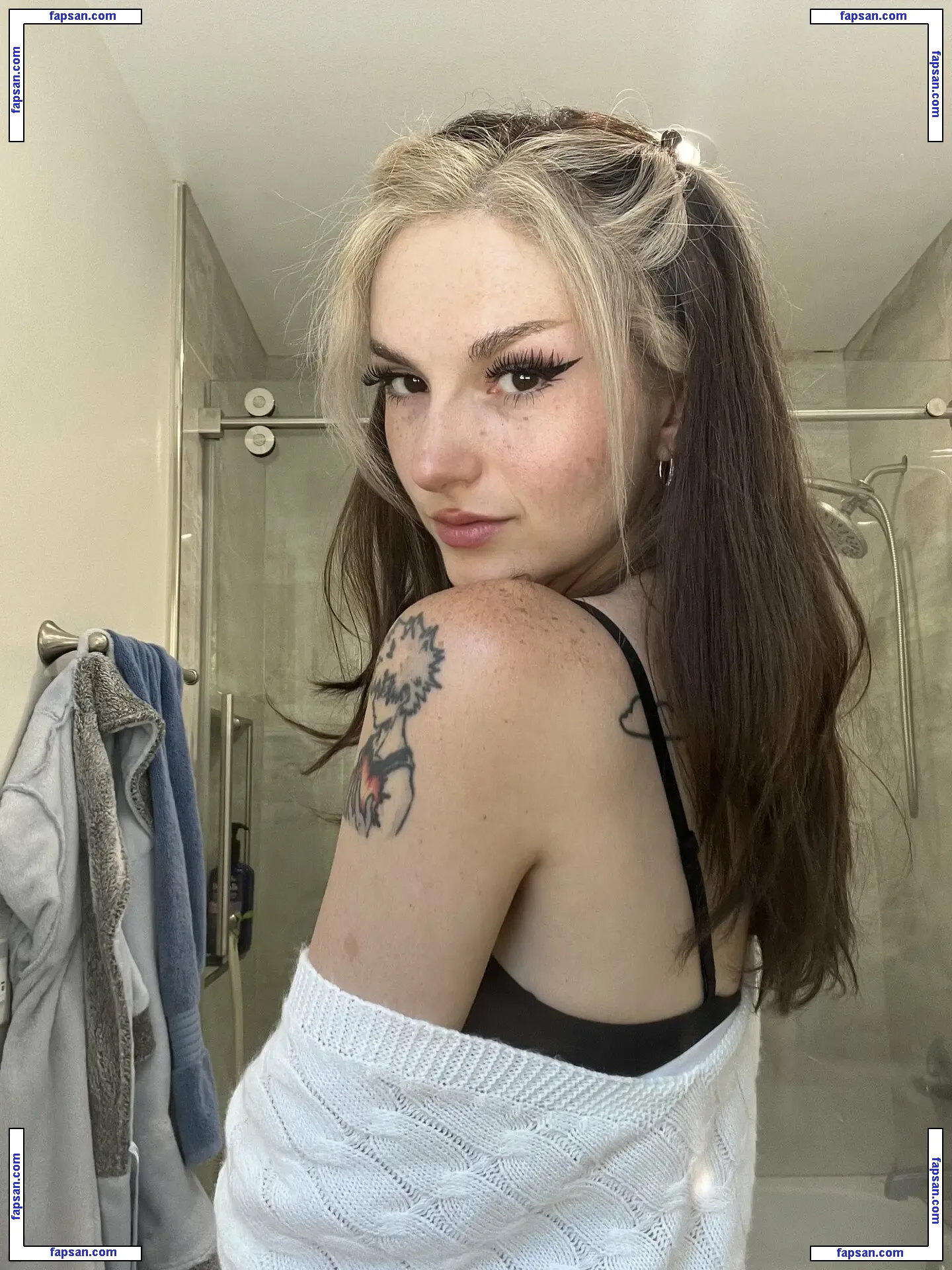 Busy B ASMR nude photo #0953 from OnlyFans