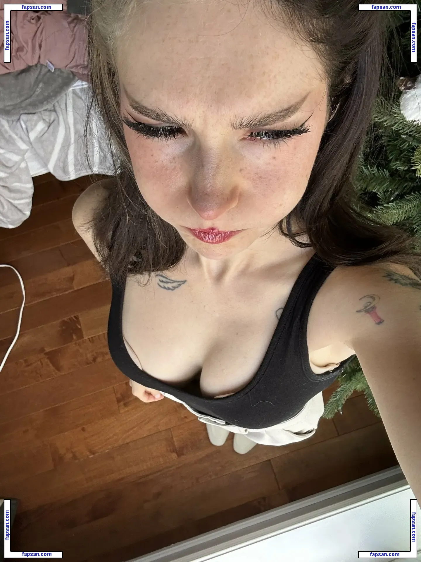 Busy B ASMR nude photo #1059 from OnlyFans