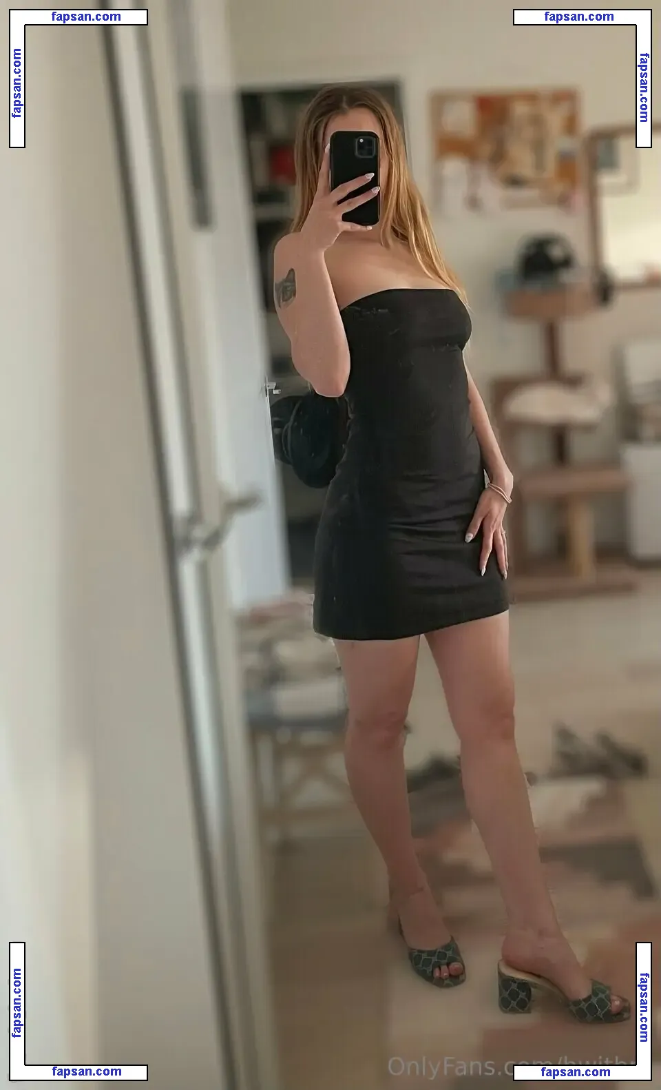 Bwithm Brit W nude photo #0002 from OnlyFans