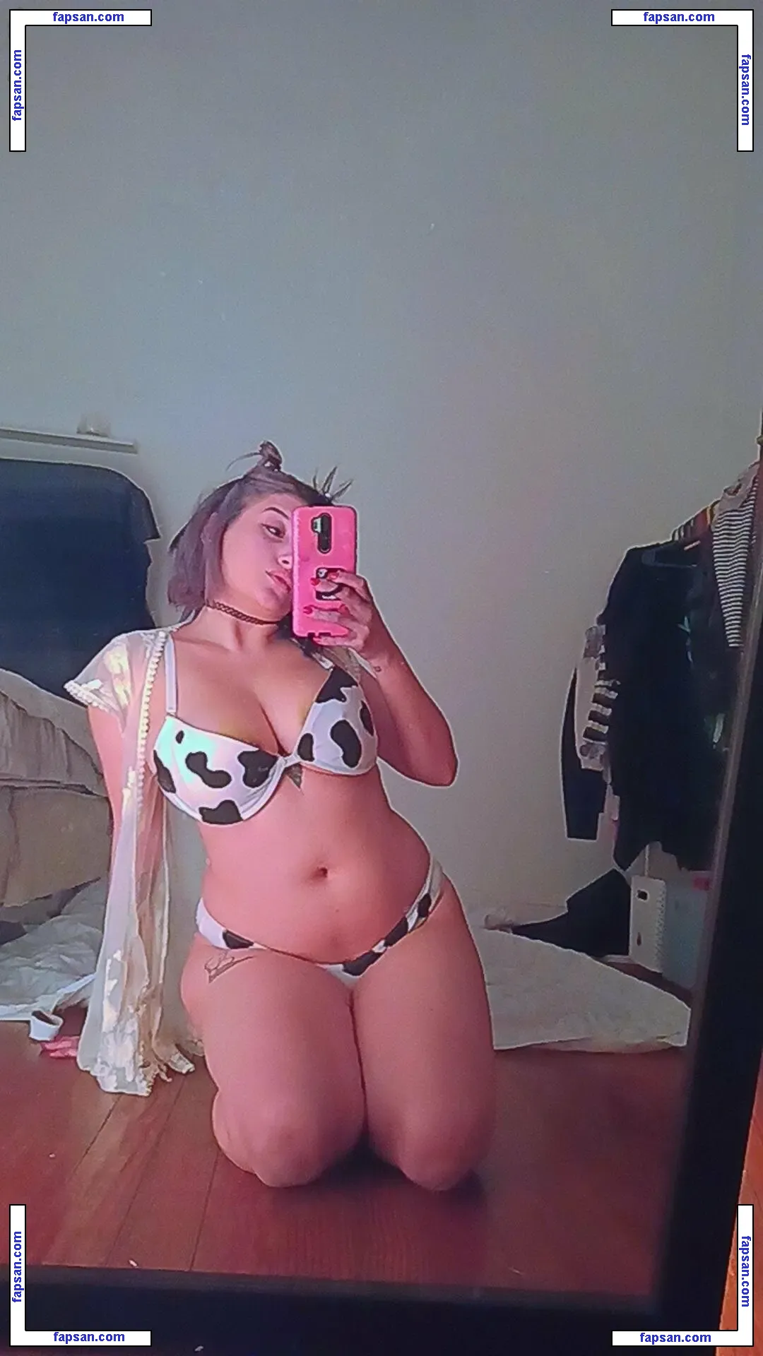 cabaretpanda nude photo #0016 from OnlyFans