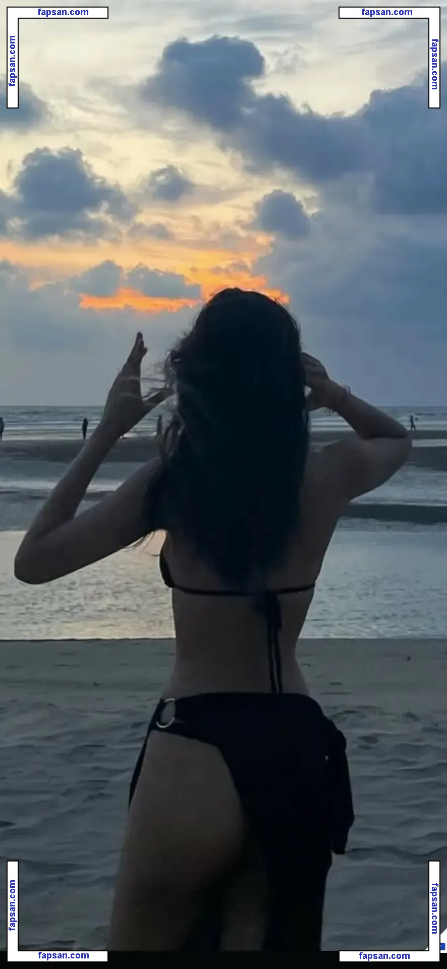 caiityya nude photo #0004 from OnlyFans