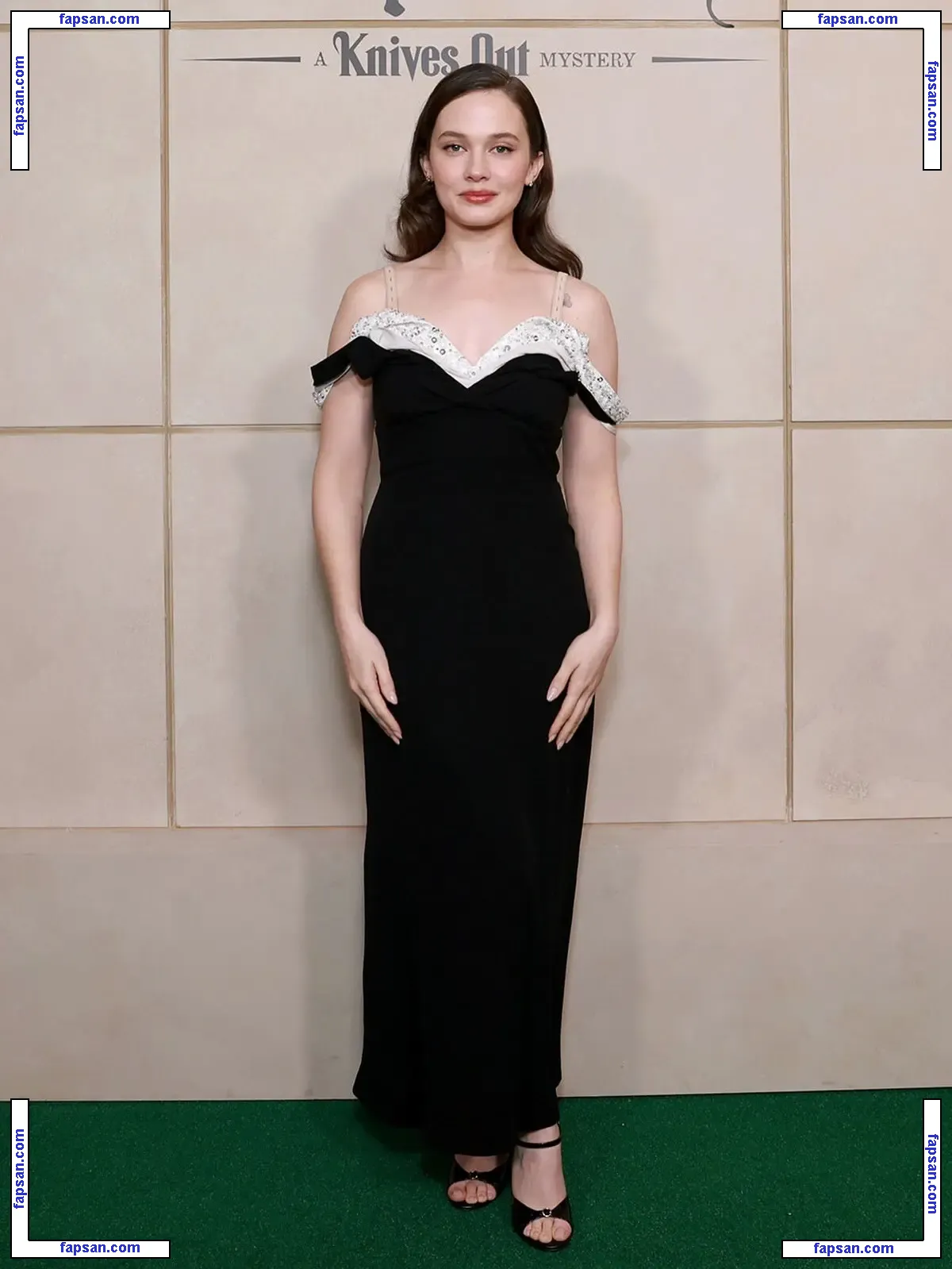 Cailee Spaeny голая фото #0257 с Онлифанс