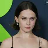 Cailee Spaeny голая #0066