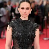 Cailee Spaeny голая #0086