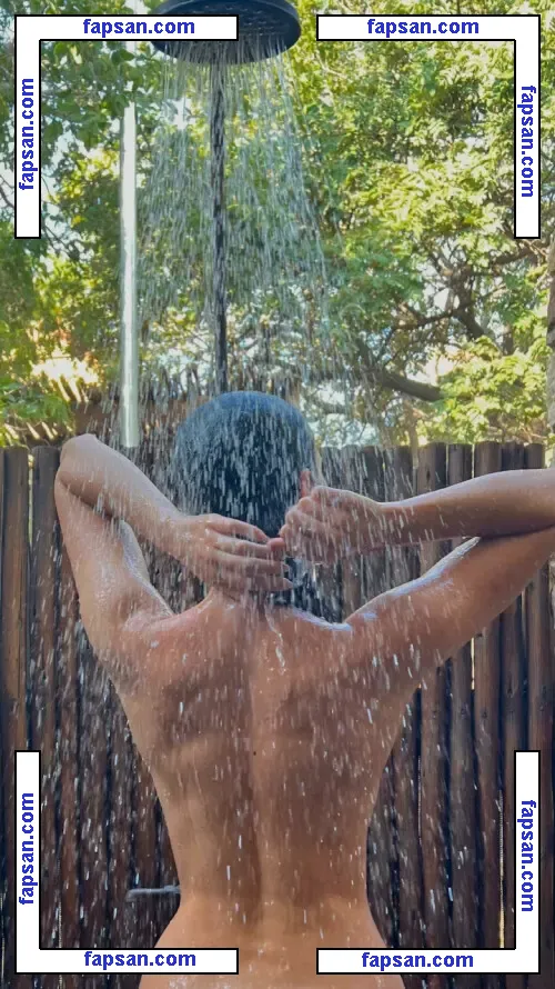 Caitibums nude photo #0007 from OnlyFans