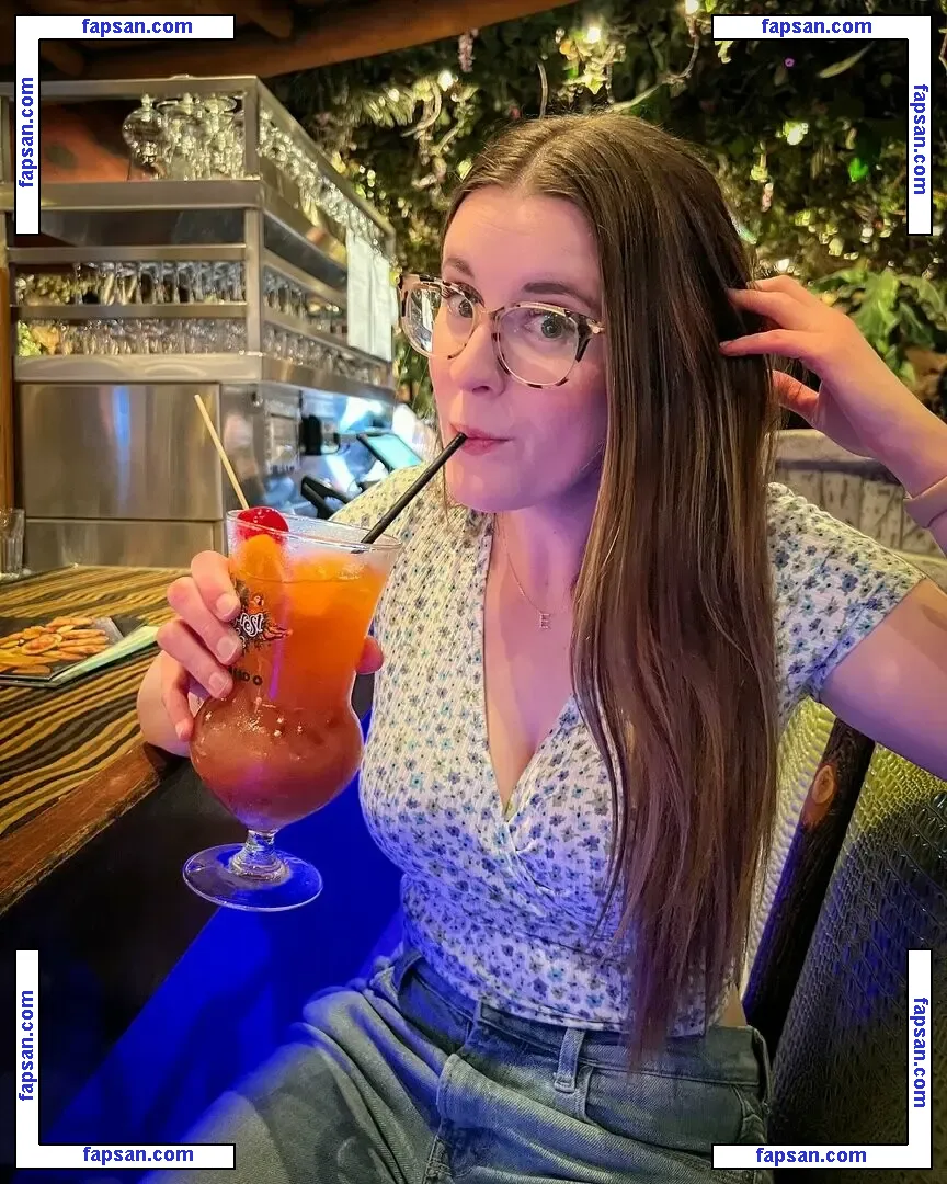 Caitlin Connell nude photo #0004 from OnlyFans