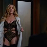 Caity Lotz голая #0109