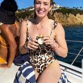 Caity Lotz голая #0201