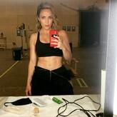 Caity Lotz голая #0211