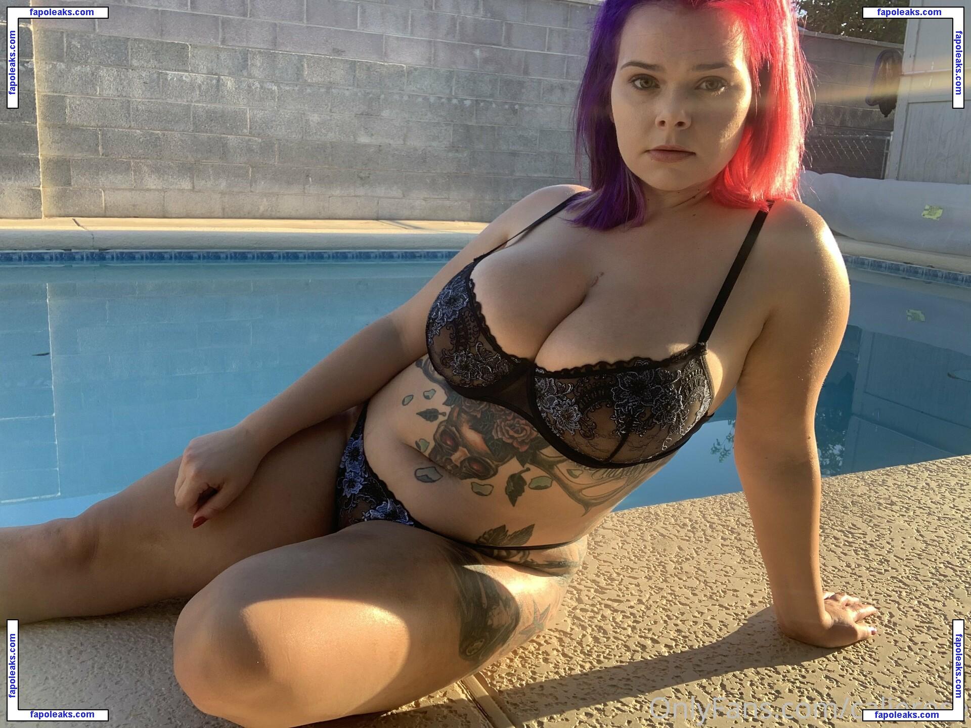 calierose / caliladiosa nude photo #0025 from OnlyFans
