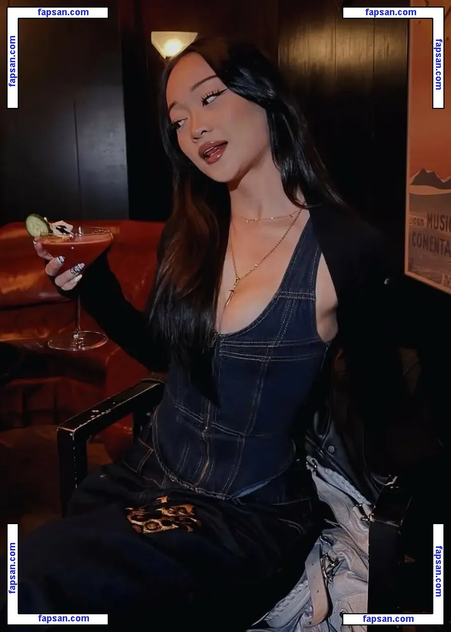 Callina Liang голая фото #0006 с Онлифанс