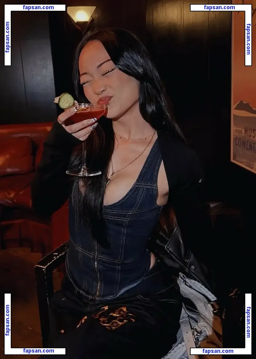 Callina Liang голая фото #0007 с Онлифанс