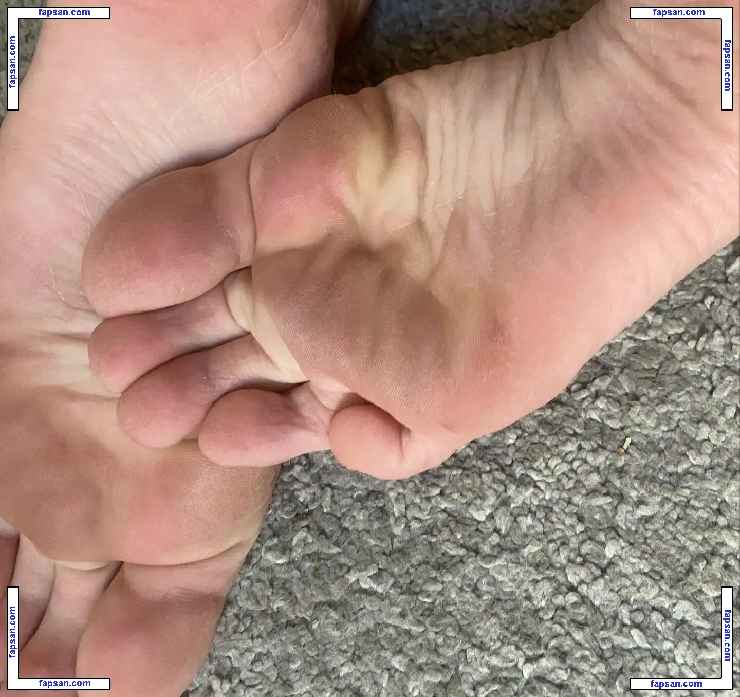 callyfeet33 nude photo #0011 from OnlyFans