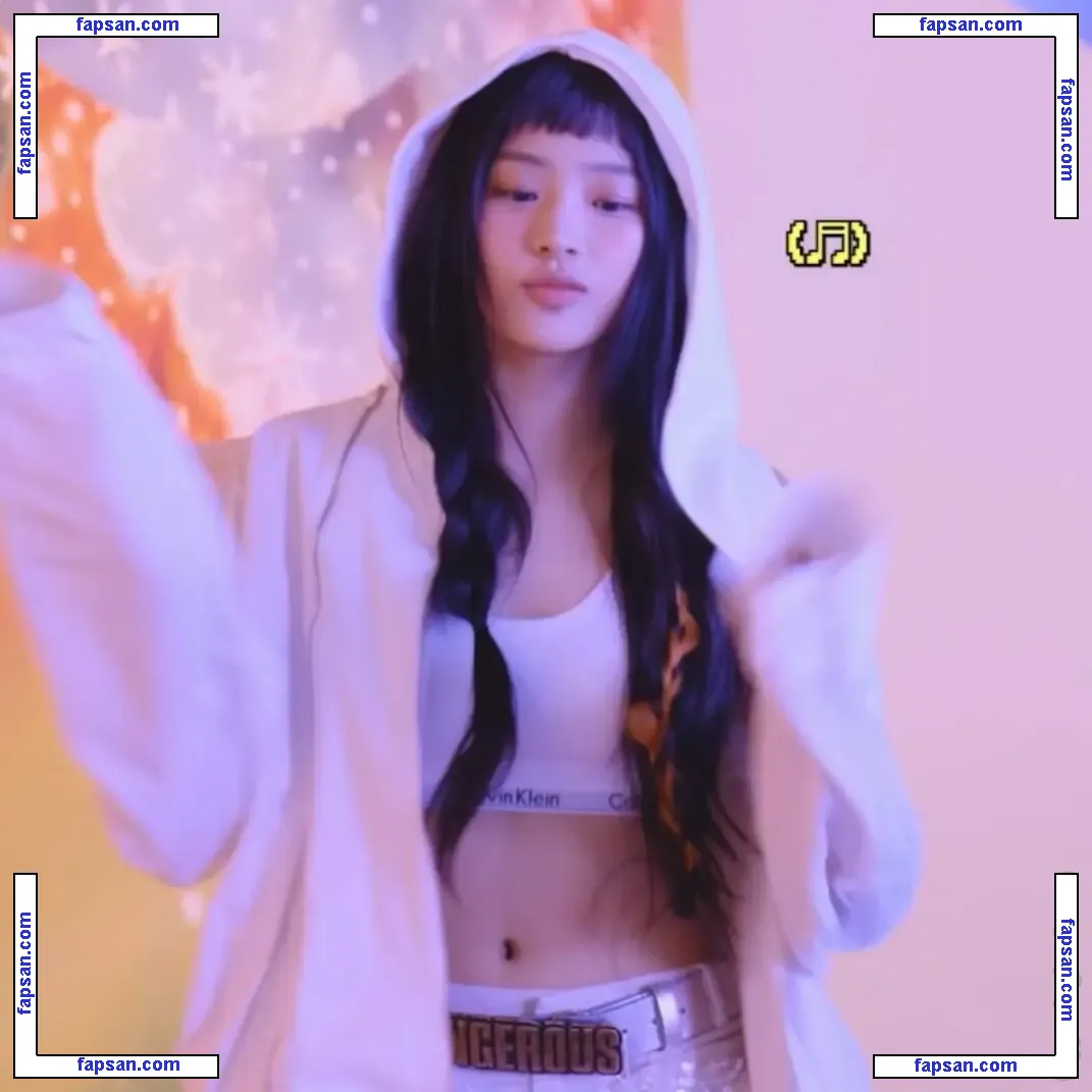 Calvin Klein голая фото #0034 с Онлифанс