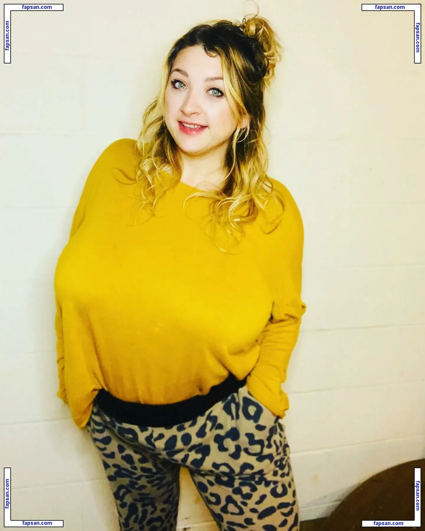 cambriacurves nude photo #0060 from OnlyFans