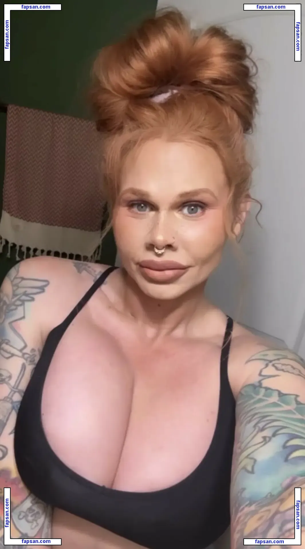 Camcamexclusive nude photo #0010 from OnlyFans