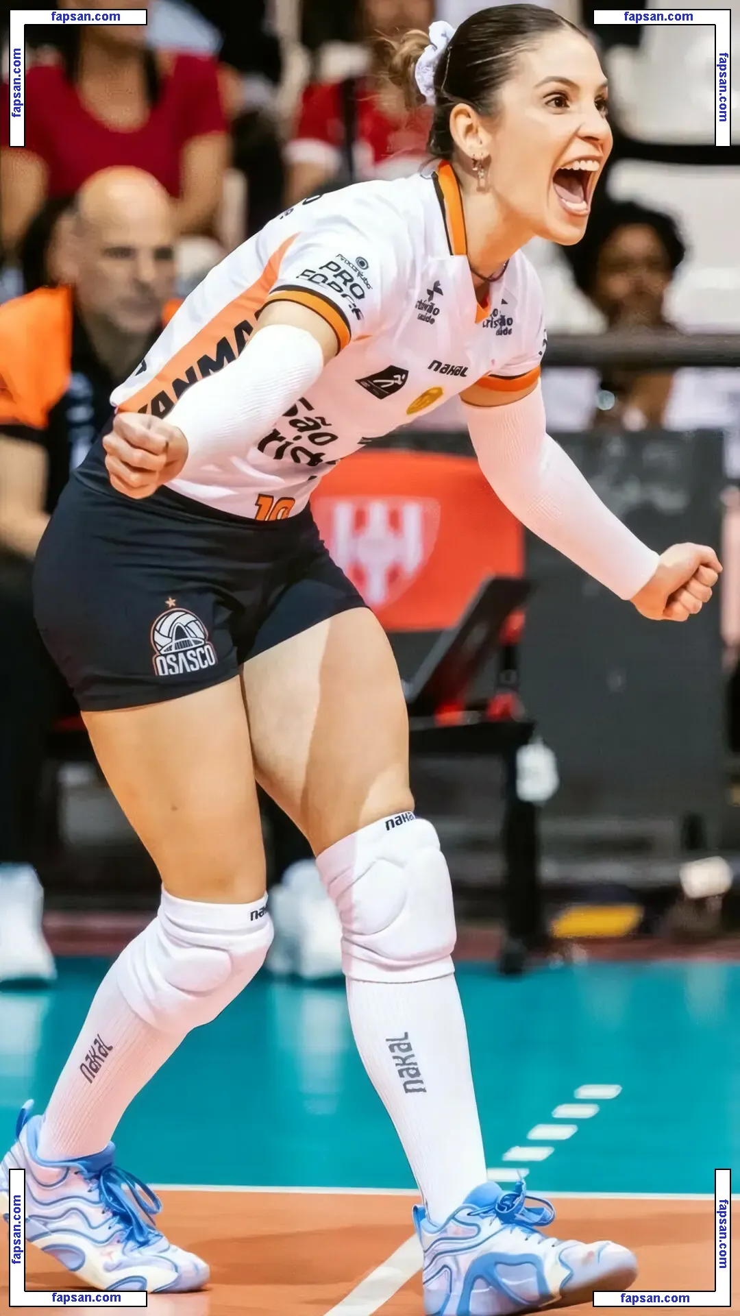 Camila Brait голая фото #0024 с Онлифанс