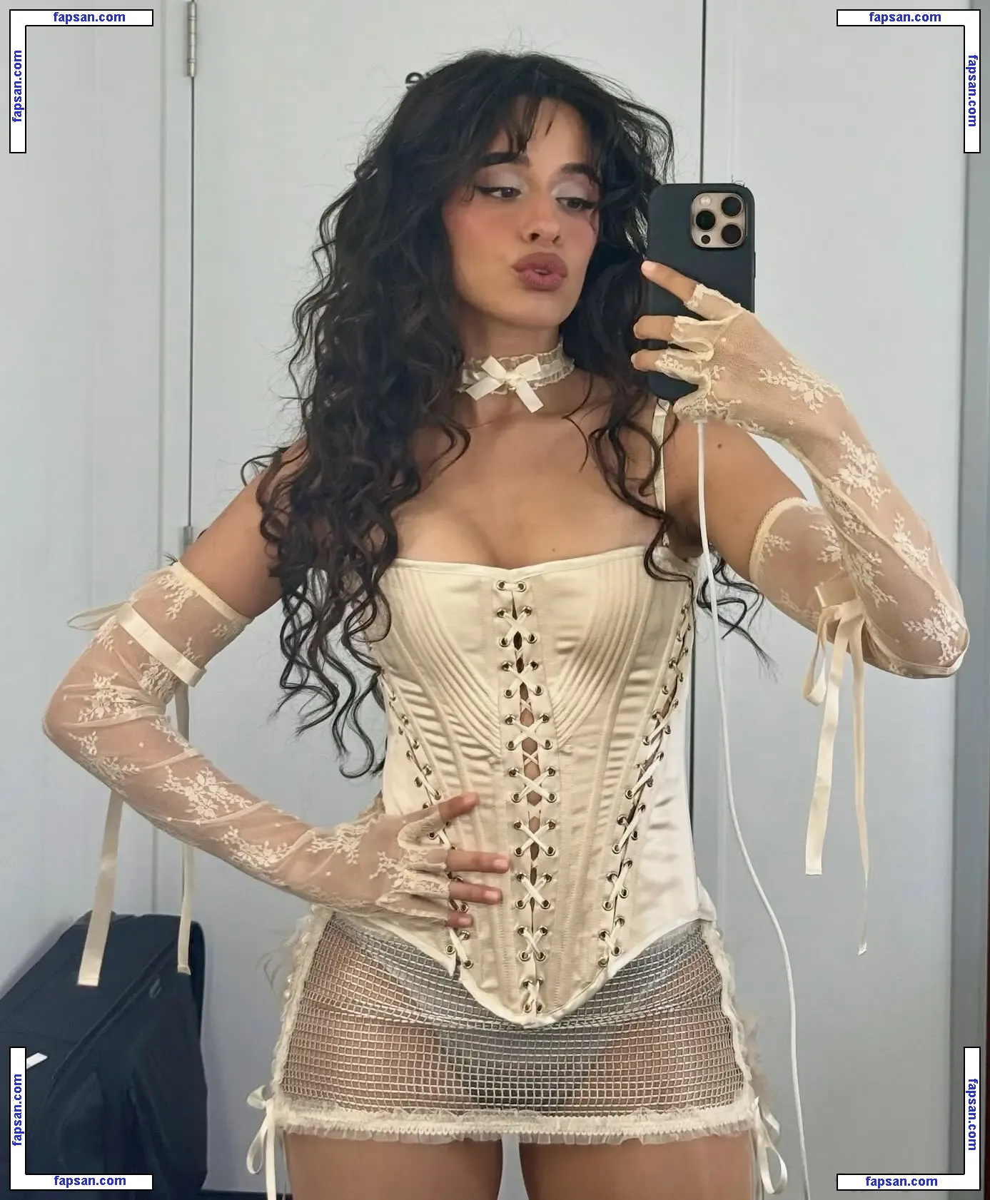 Camila Cabello голая фото #5429 с Онлифанс