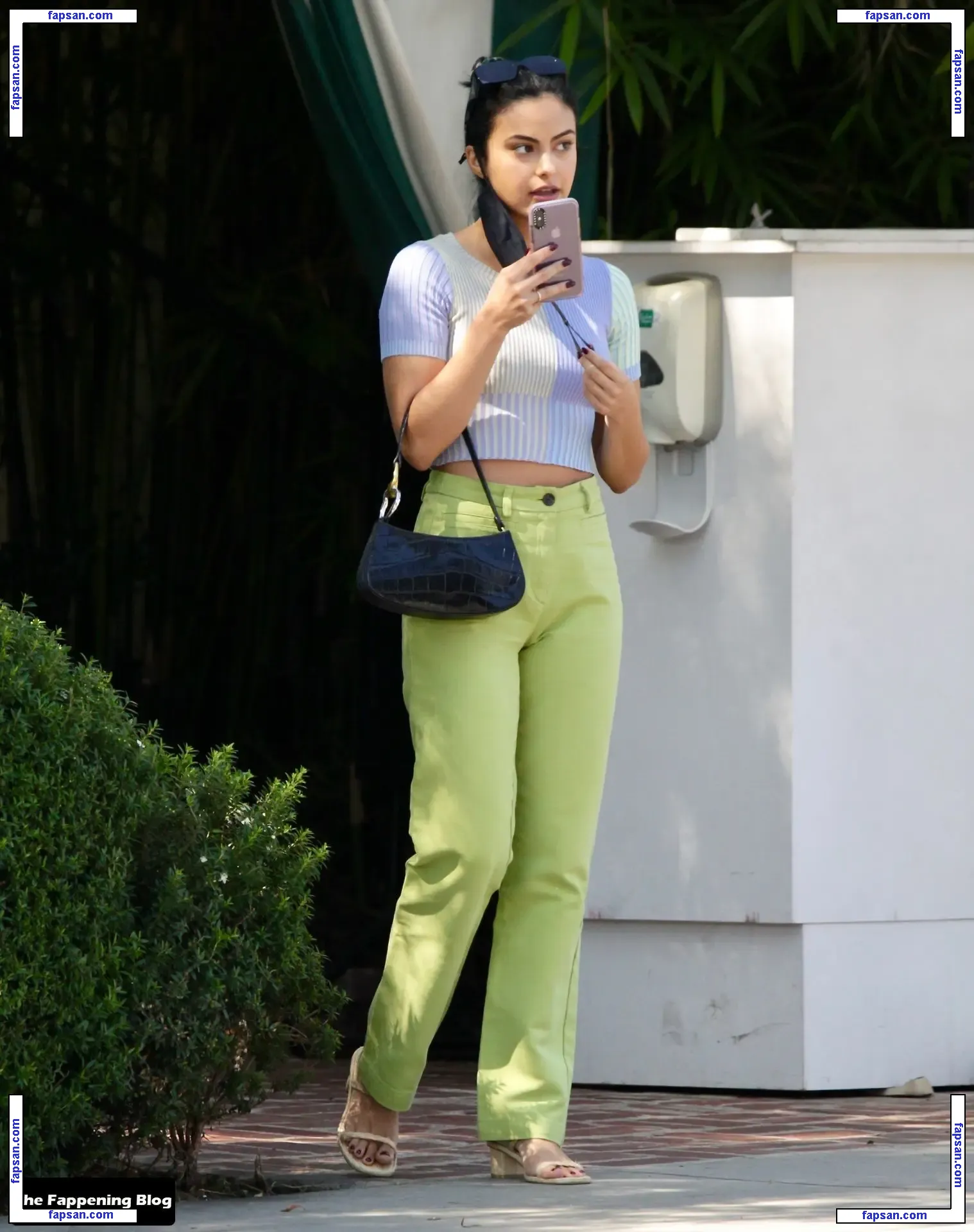 Camila Mendes голая фото #0447 с Онлифанс
