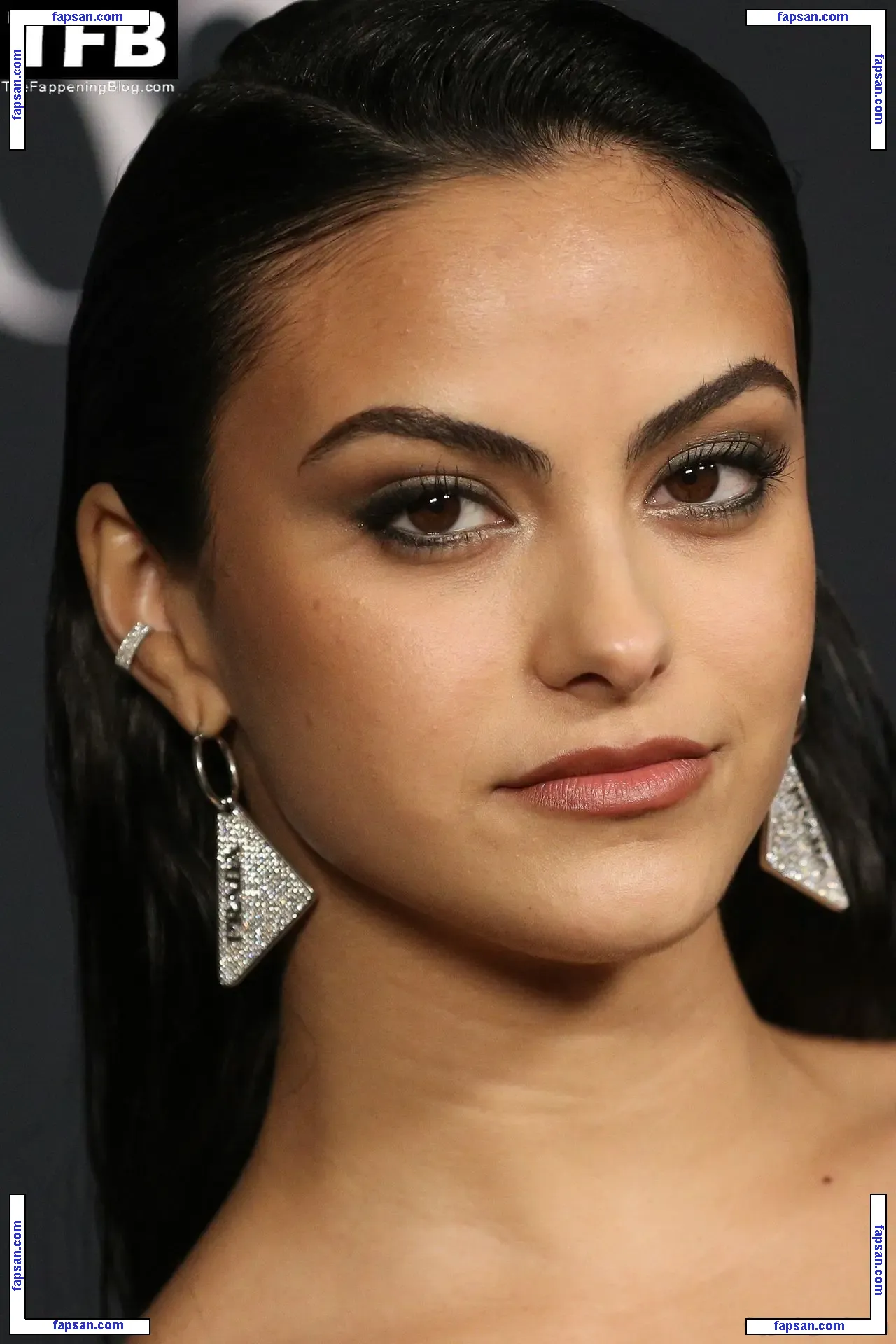 Camila Mendes голая фото #0546 с Онлифанс
