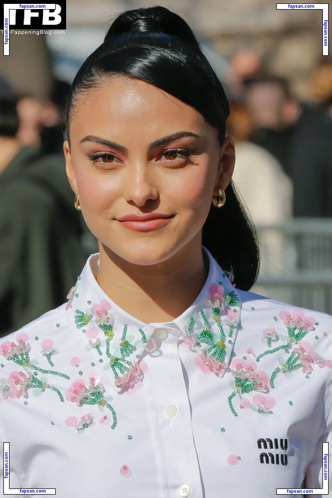 Camila Mendes голая фото #0675 с Онлифанс