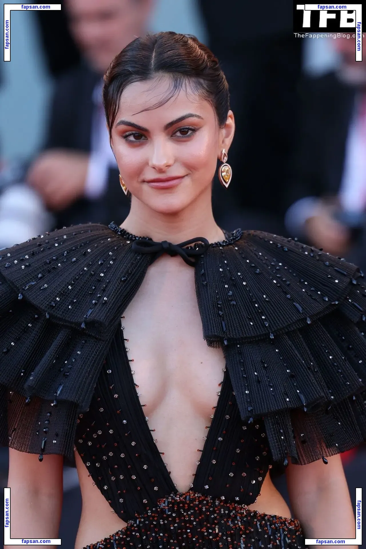 Camila Mendes голая фото #0746 с Онлифанс