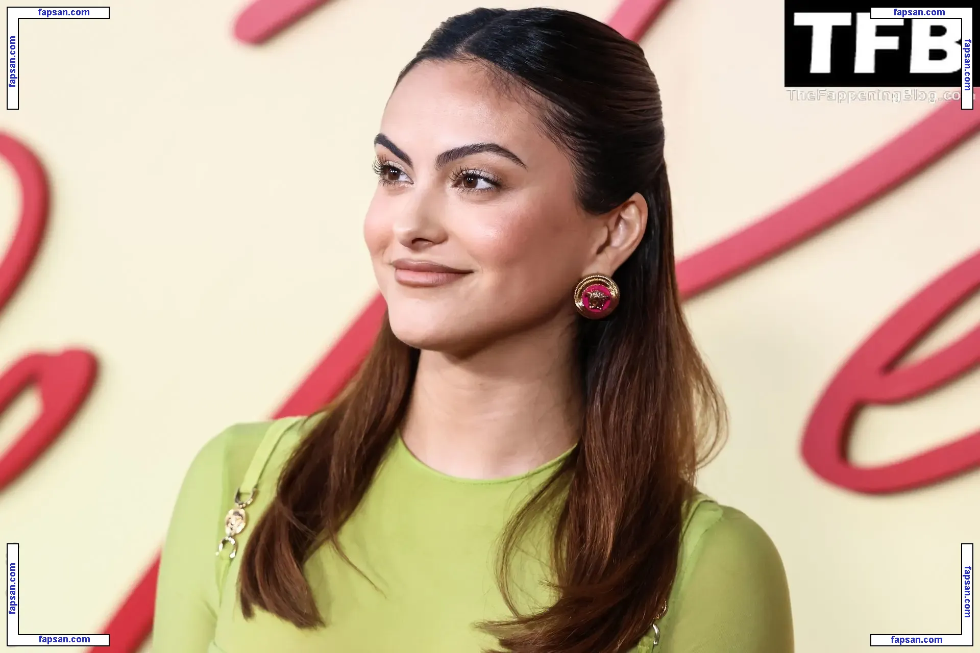 Camila Mendes голая фото #0894 с Онлифанс