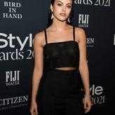 Camila Mendes голая #0489