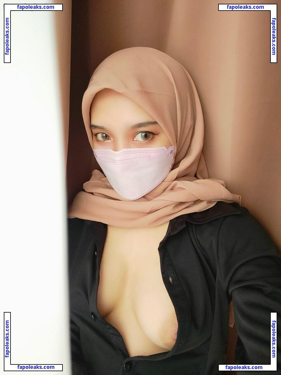 CamillaReese / HijabCamilla nude photo #0023 from OnlyFans