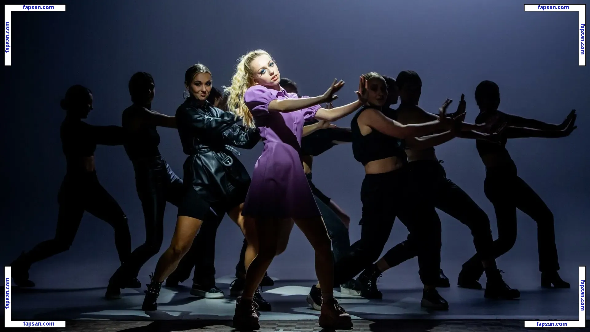 Camille Dhont nude photo #0004 from OnlyFans