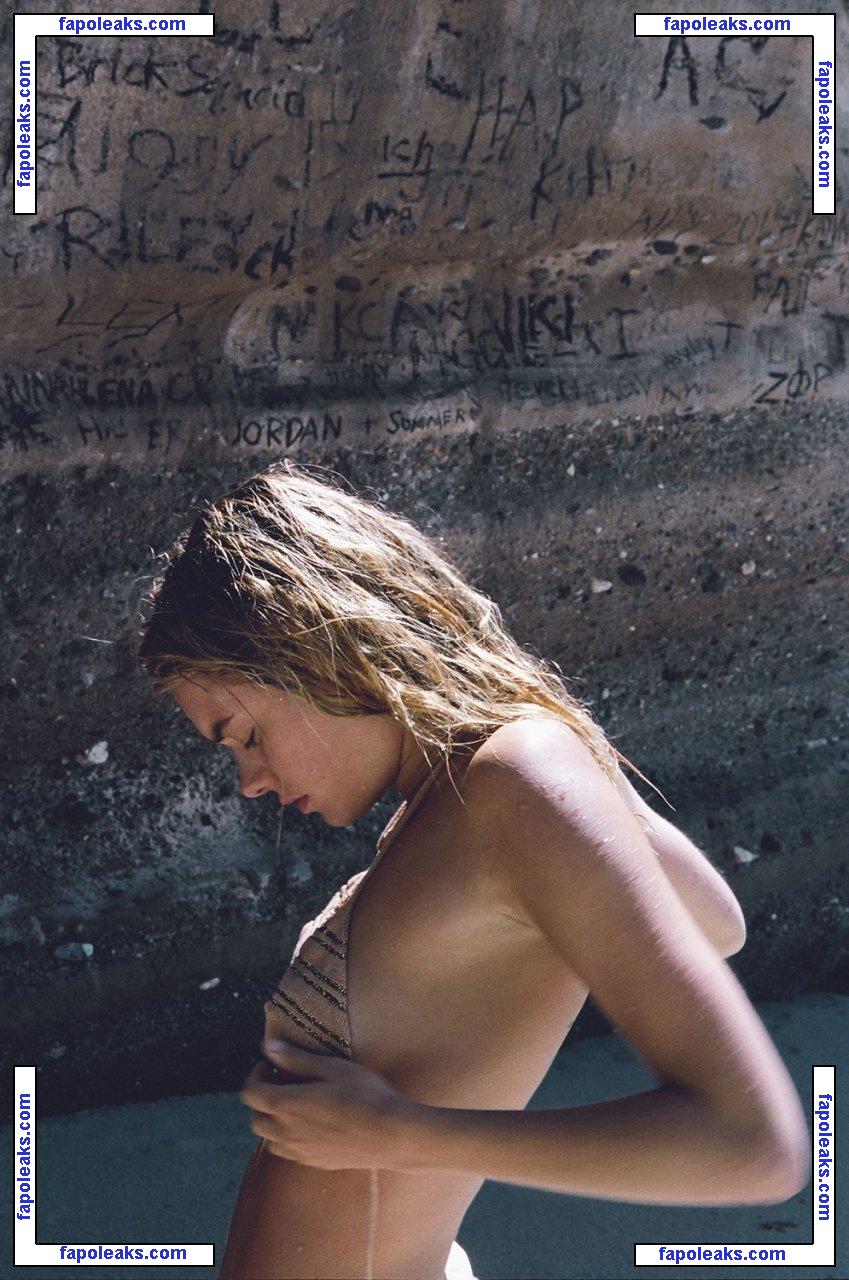 Camille Rowe / fingermonkey голая фото #0056 с Онлифанс