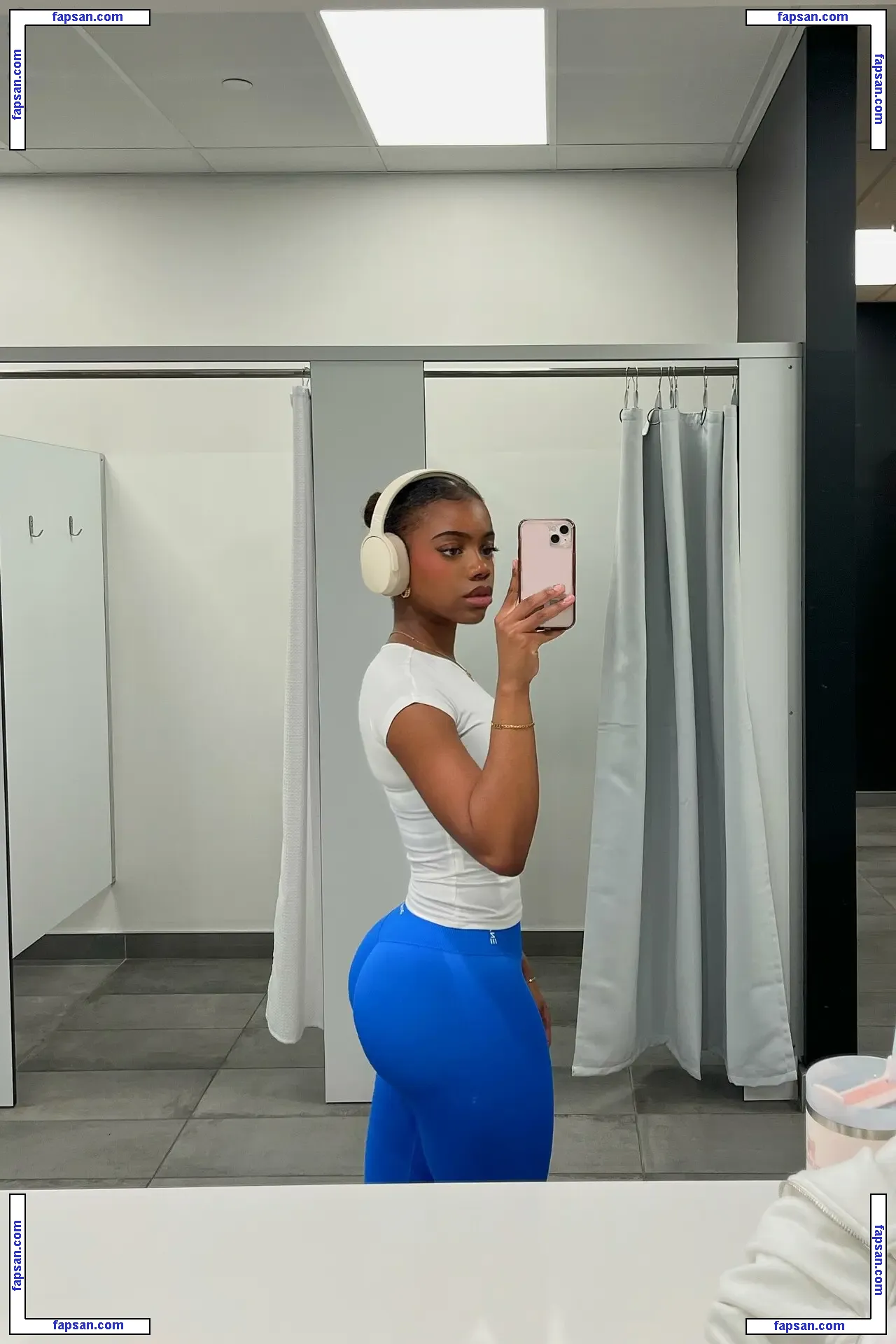 Camilleownsyou nude photo #0005 from OnlyFans