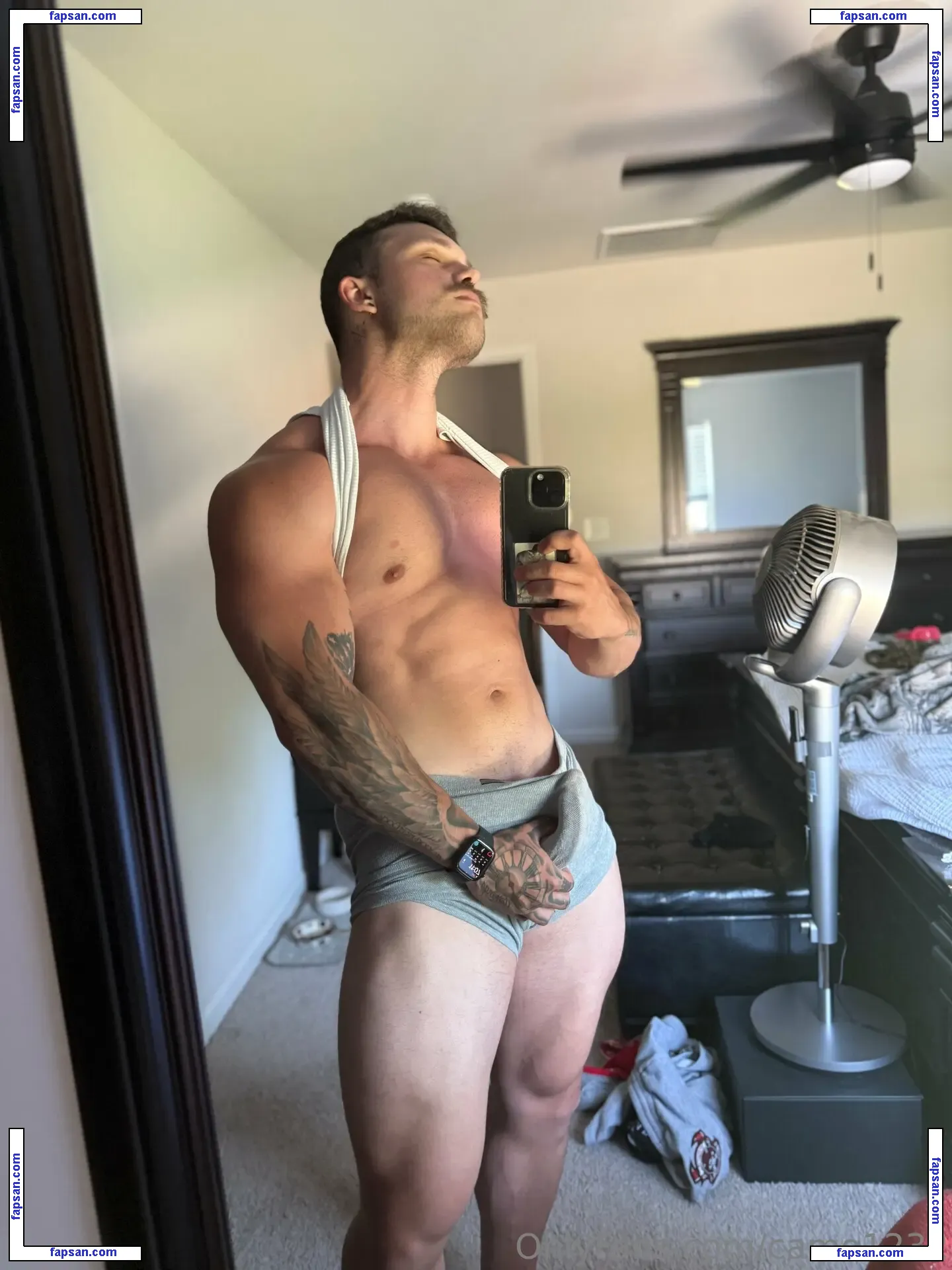 camo1232 nude photo #0001 from OnlyFans