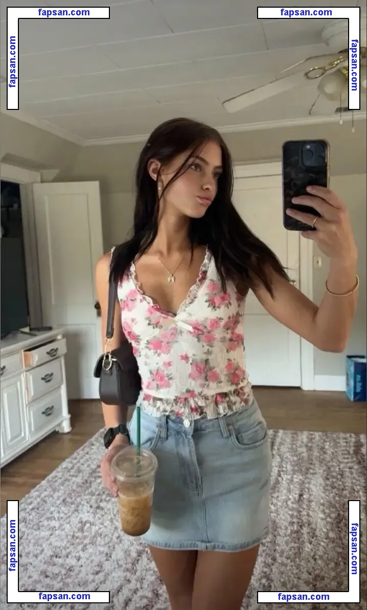 camtaylorr nude photo #0006 from OnlyFans