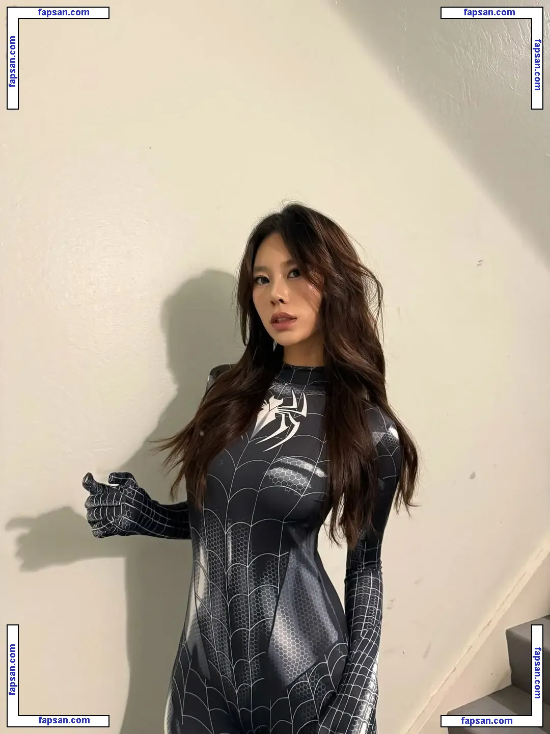 Camyyangg nude photo #0002 from OnlyFans