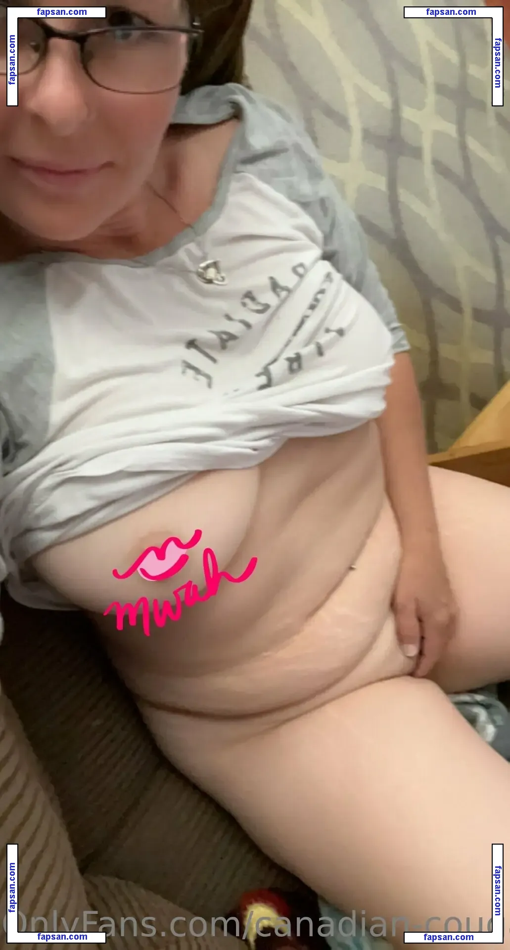 canadian-cougar nude photo #0003 from OnlyFans