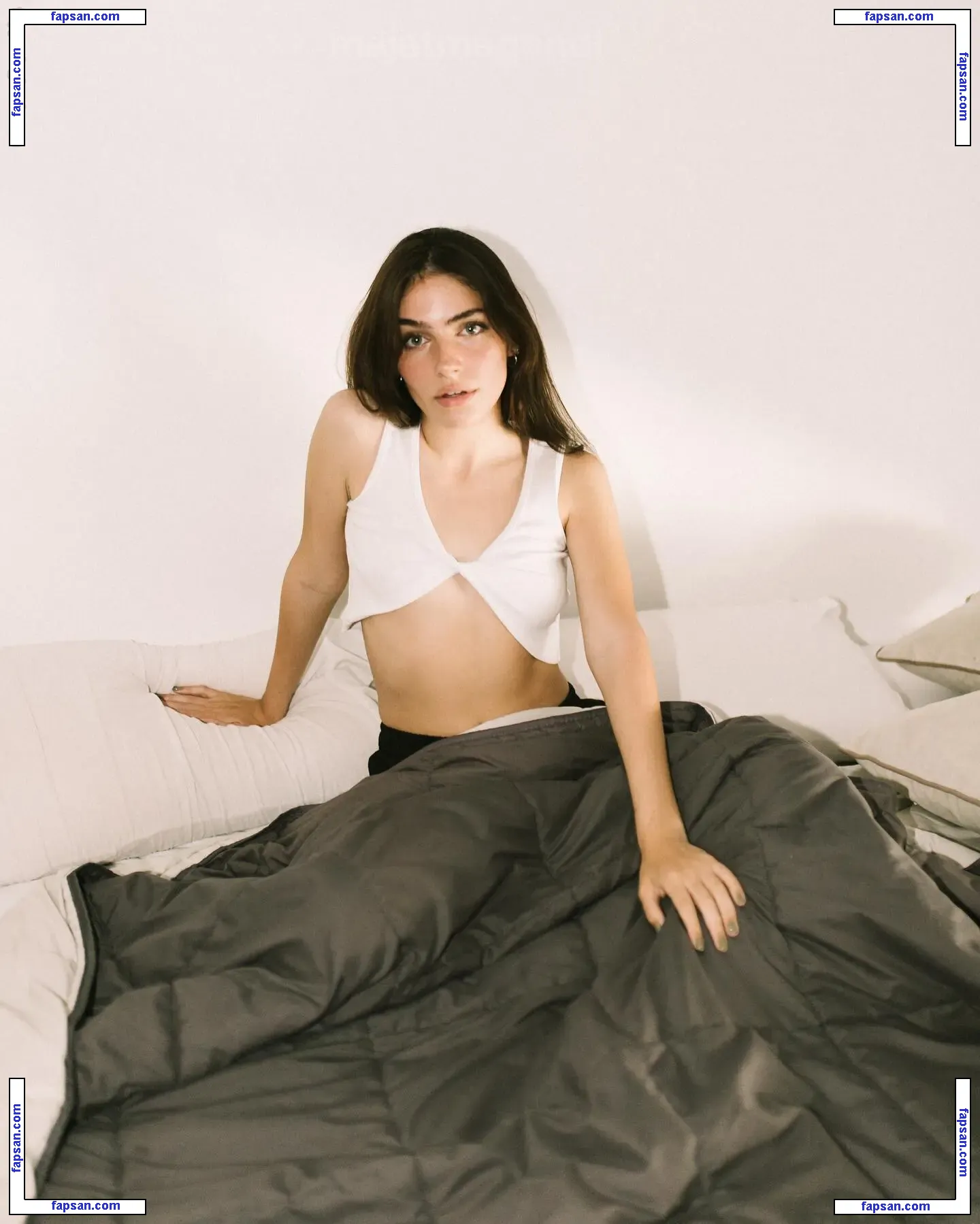 Candela-g Candelaga nude photo #0011 from OnlyFans