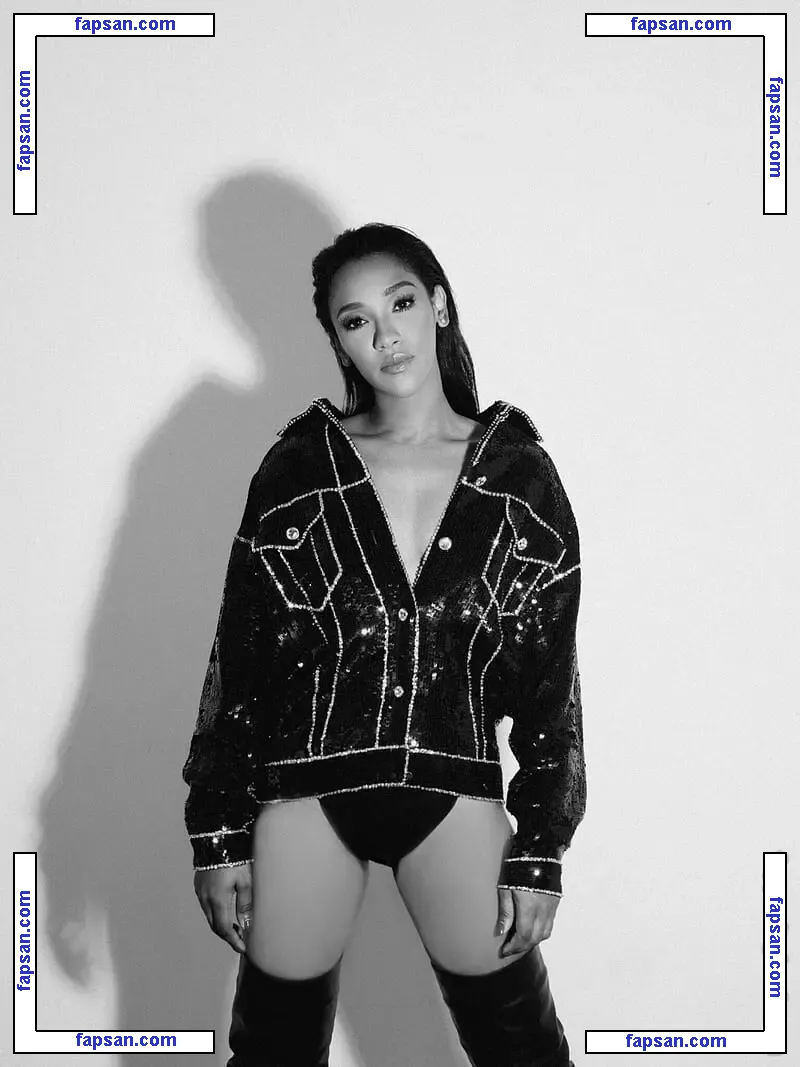 Candice Patton nude photo #0039 from OnlyFans