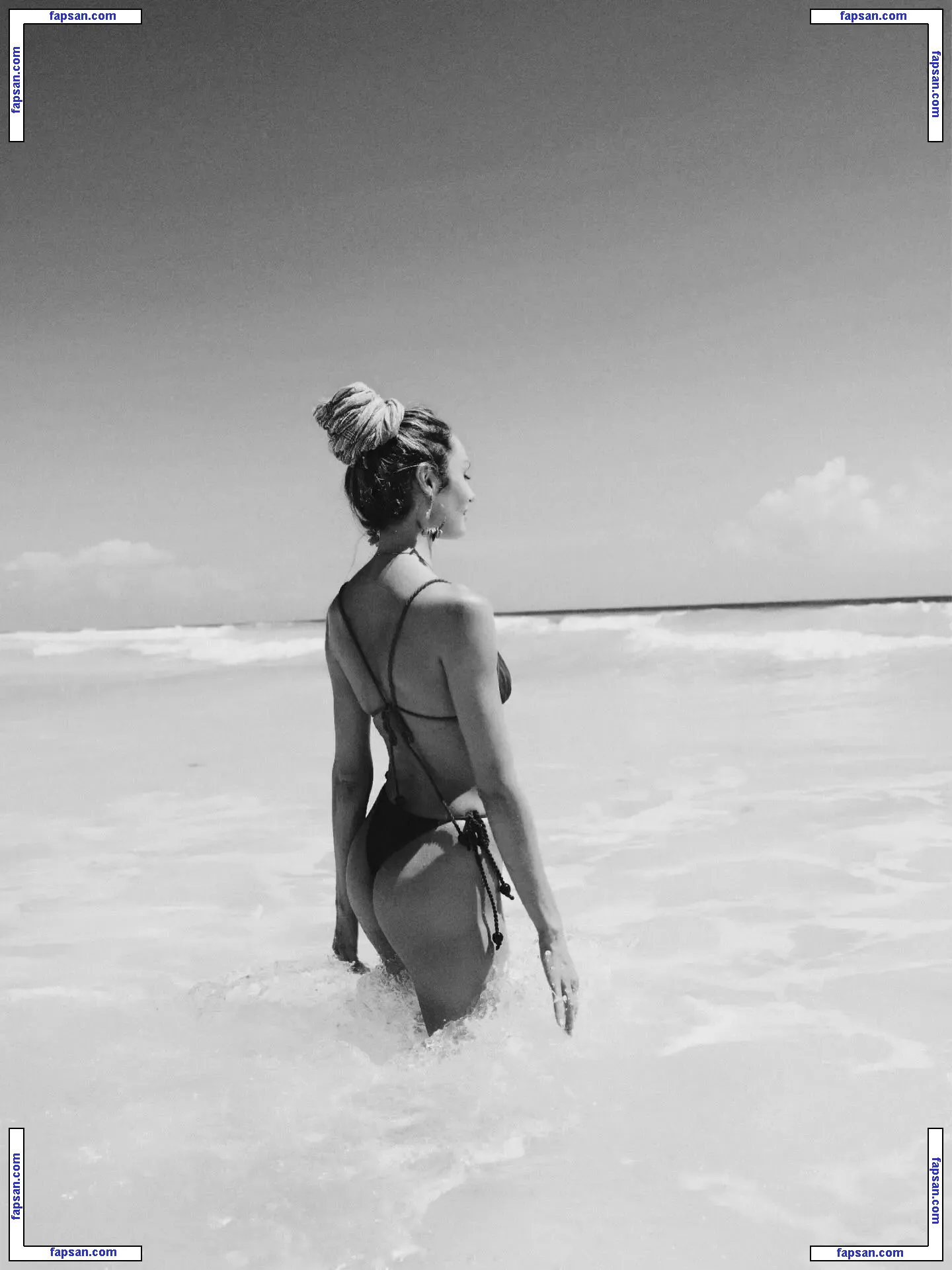 Candice Swanepoel nude photo #5560 from OnlyFans