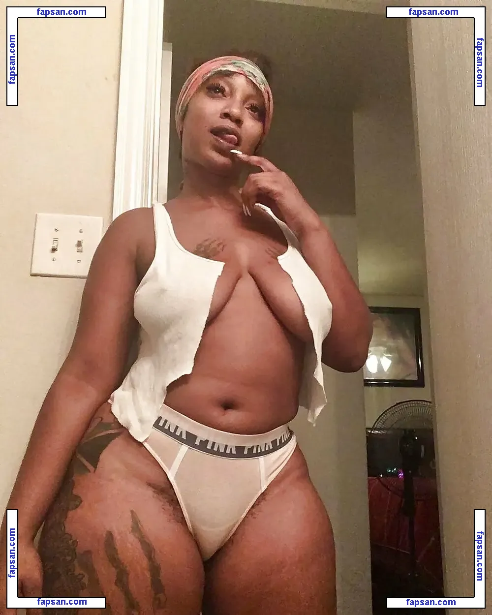 Candie Foxx nude photo #0013 from OnlyFans